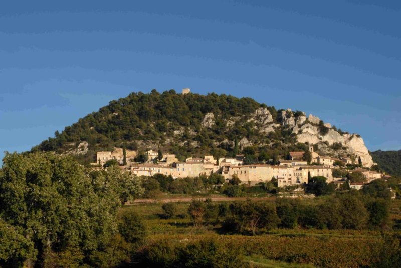 Das Bergdorf Séguret