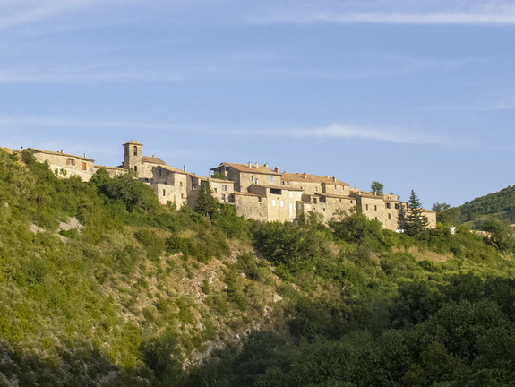 Le village perché du Poët Sigillat